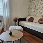 Apartment Center Park *
